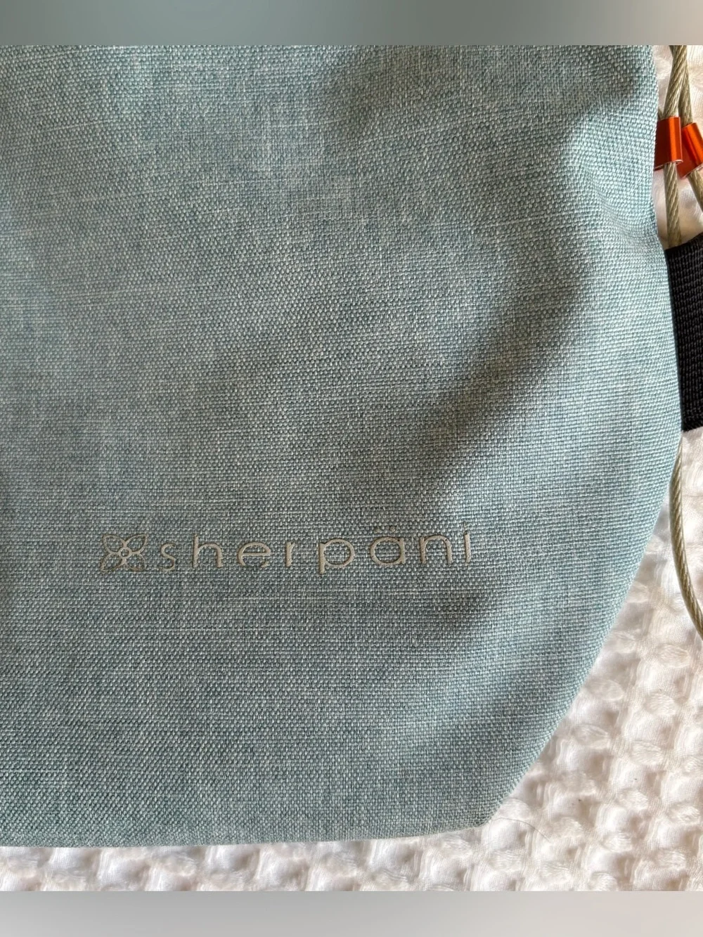 Sherpani Viso fold-over bag
